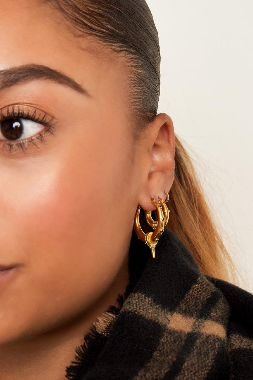 stainless steel earrings black stones - large  h5Picture4